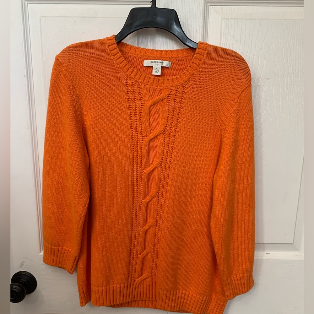 Liz Claiborne sweater with 3/4 length sleeves.  Size XL